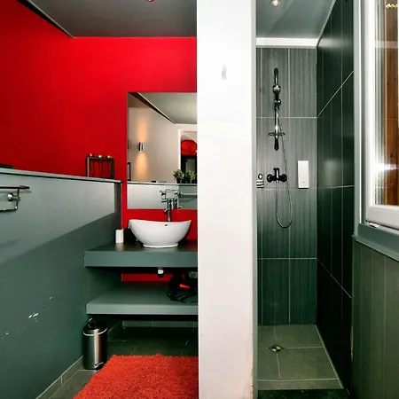 With Heated Outdoor Pool And Sauna, Cleaning Included Villa