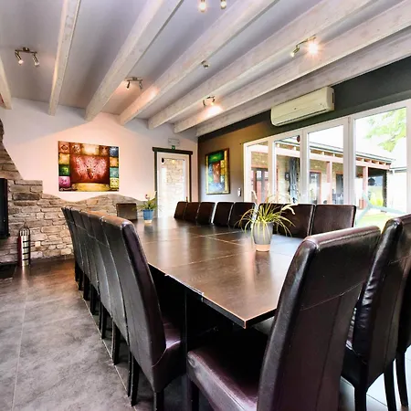 With Heated Outdoor Pool And Sauna, Cleaning Included