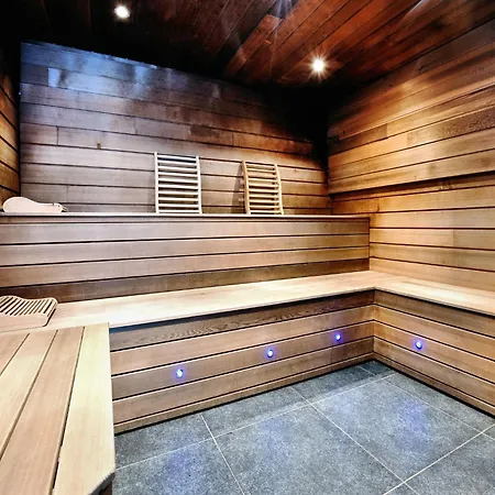 Villa With Heated Outdoor Pool And Sauna, Cleaning Included
