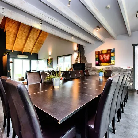 With Heated Outdoor Pool And Sauna, Cleaning Included * Freineux